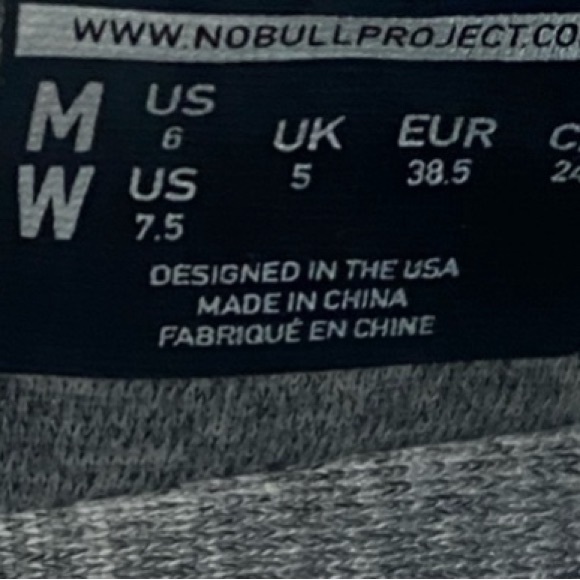 LIKE NEW NOBULL “super fabric” training shoe (W 7.5) - Picture 8 of 8